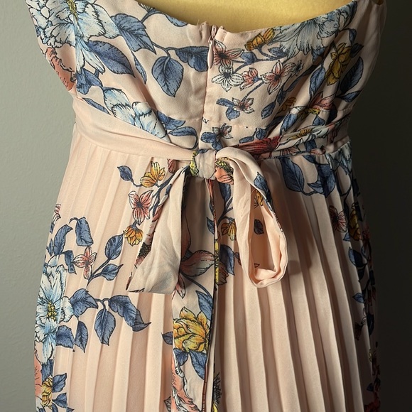 Thirty Thirty Dress. - Picture 8 of 10